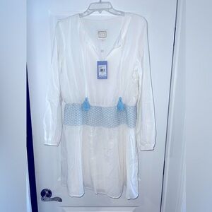 Sail to Sable white lined dress. Perfect for beach to restaurant. Size L.